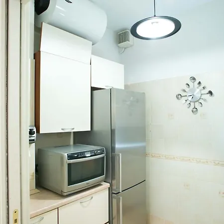 Cozy 5 Posti Letto - 15 Minuti Dal Duomo - Metro M1 A 4 Minuti - Ac - Wifi - Netflix Apartamento *