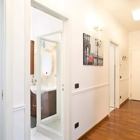 Cozy 5 Posti Letto - 15 Minuti Dal Duomo - Metro M1 A 4 Minuti - Ac - Wifi - Netflix * Milão