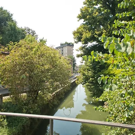 Apartamento Cozy 5 Posti Letto - 15 Minuti Dal Duomo - Metro M1 A 4 Minuti - Ac - Wifi - Netflix