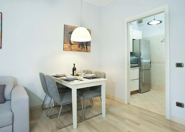 Cozy 5 Posti Letto - 15 Minuti Dal Duomo - Metro M1 A 4 Minuti - Ac - Wifi - Netflix * Milan